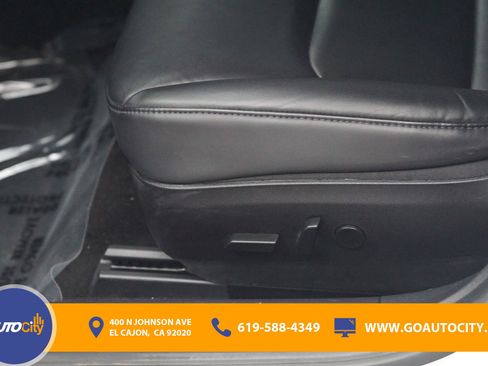 Used 2020 Tesla Model 3 Standard Range image 18