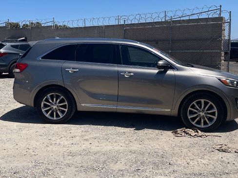 Used 2016 Kia Sorento SX w/ SXL Technology Package FWD image 6