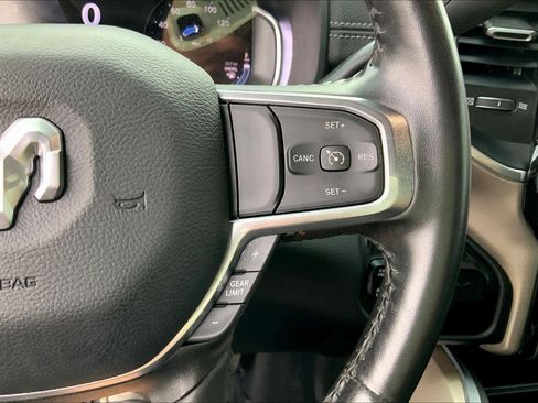 Used 2024 RAM 5500 Laramie image 22