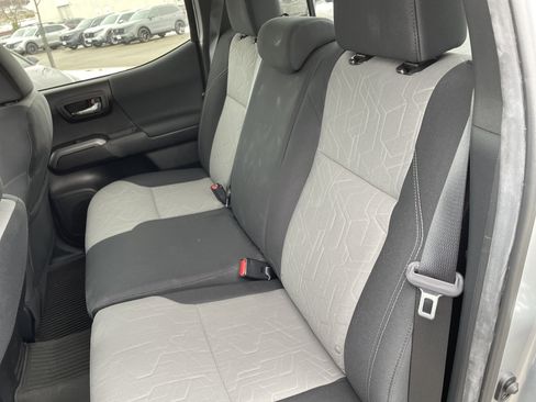 Used 2023 Toyota Tacoma TRD Off-Road image 13