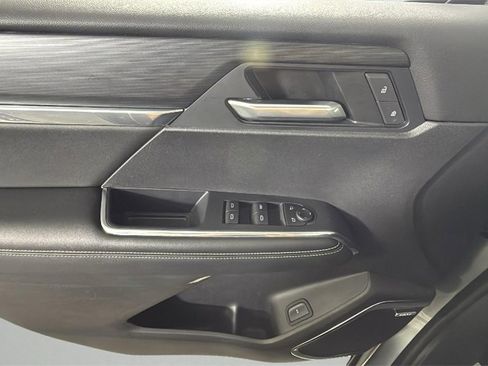 Certified 2025 GMC Acadia Elevation image 25