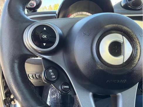Used 2016 smart fortwo Prime image 14