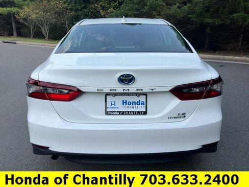 Used 2022 Toyota Camry LE FWD image 6