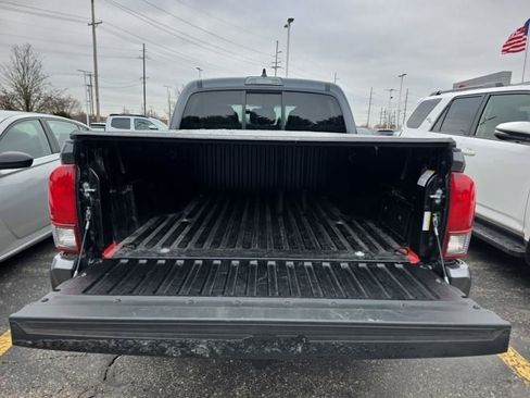 Used 2023 Toyota Tacoma SR image 9