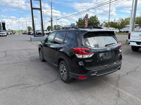 Used 2020 Subaru Forester Premium AWD/4WD image 31