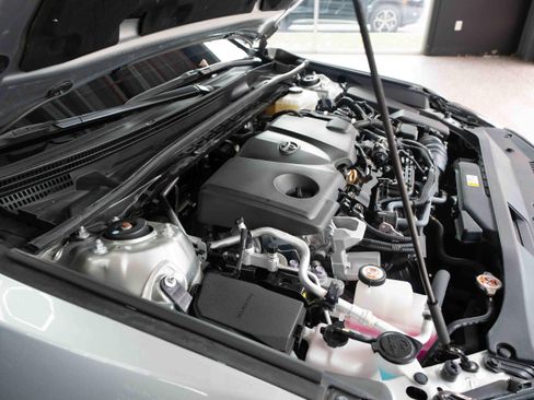 Used 2022 Toyota Camry XSE w/ Navigation Upgrade Package FWD image 31