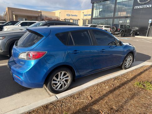 Used 2012 MAZDA MAZDA3 i Touring image 4