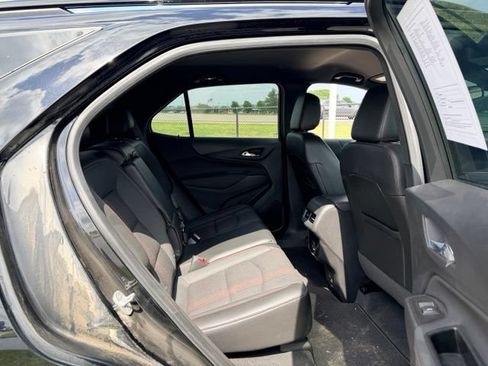 Used 2023 Chevrolet Equinox RS AWD/4WD image 9