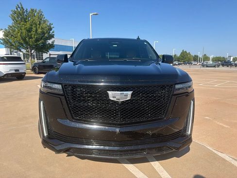 Used 2021 Cadillac Escalade Sport w/ LPO, ONYX Package AWD/4WD image 5