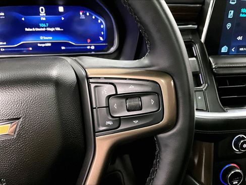Certified 2023 Chevrolet Suburban High Country image 25