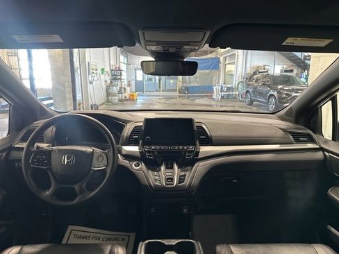 Used 2023 Honda Odyssey Sport image 17