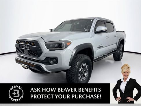 Used 2020 Toyota Tacoma TRD Off-Road AWD/4WD image 1