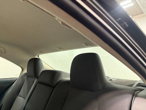 Used 2024 Toyota Corolla LE FWD image 9