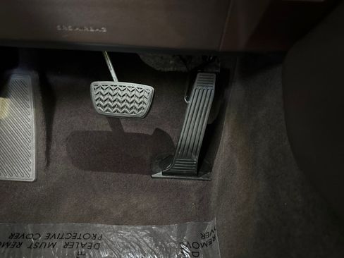 Certified 2021 Lexus ES 300h w/ Accessory Package 2 FWD image 39