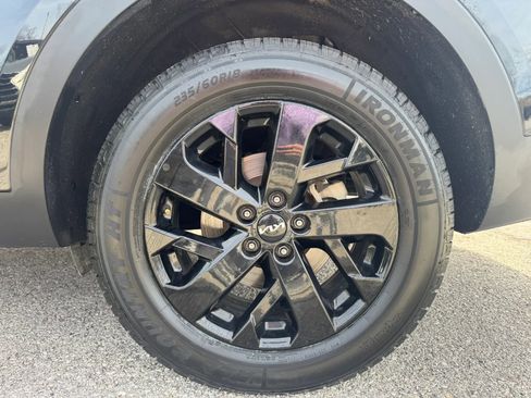 Used 2022 Kia Sorento S w/ Panoramic Sunroof Package image 28