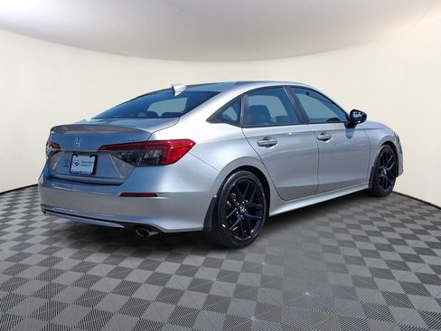 Used 2024 Honda Civic Sport image 4