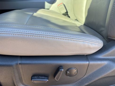 Certified 2019 Ford F150 XLT w/ Equipment Group 302A Luxury image 14