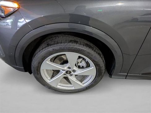 New 2025 Audi Q5 Premium Plus image 10