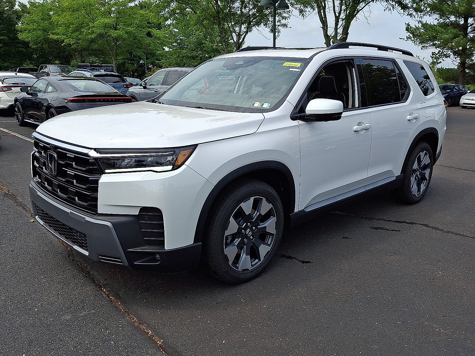 New 2026 Honda Pilot Elite image 2