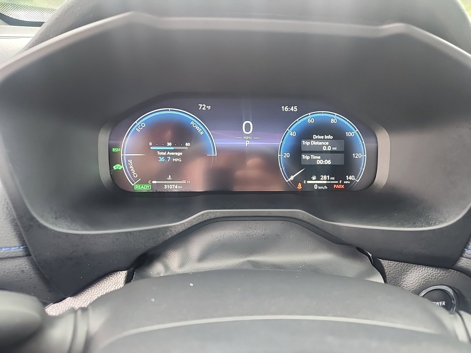 Used 2024 Toyota RAV4 XSE w/ Advanced Technology Package AWD/4WD image 18