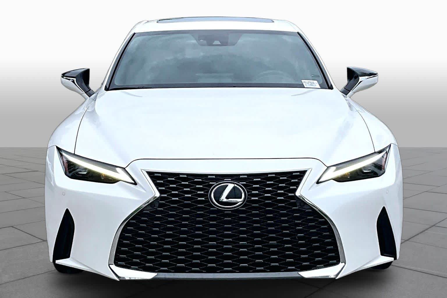Used 2023 Lexus IS 300 w/ Comfort Package RWD image 4
