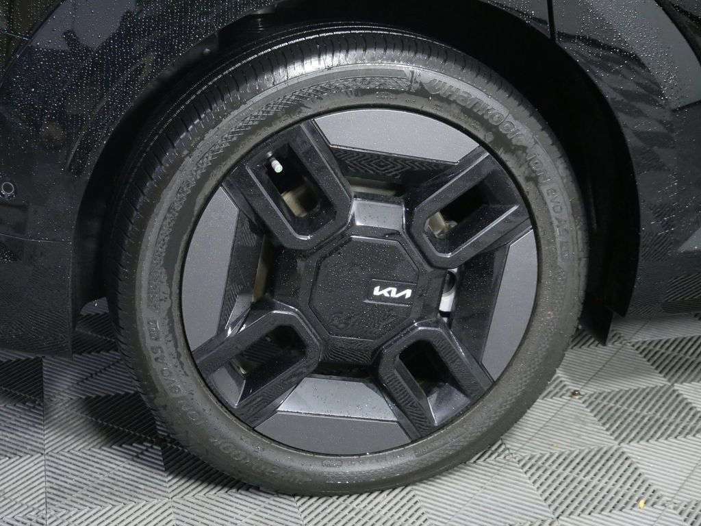 Used 2024 Kia EV9 GT-Line AWD/4WD image 13