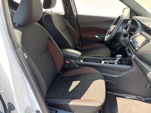 Used 2022 Nissan Kicks SR FWD image 31