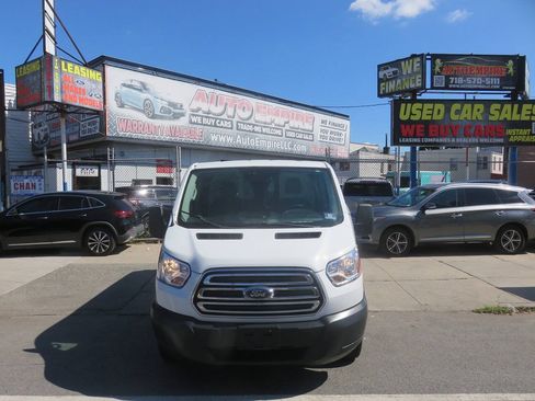 Used 2016 Ford Transit 250 130 Low Roof w/ Exterior Upgrade Package RWD image 6