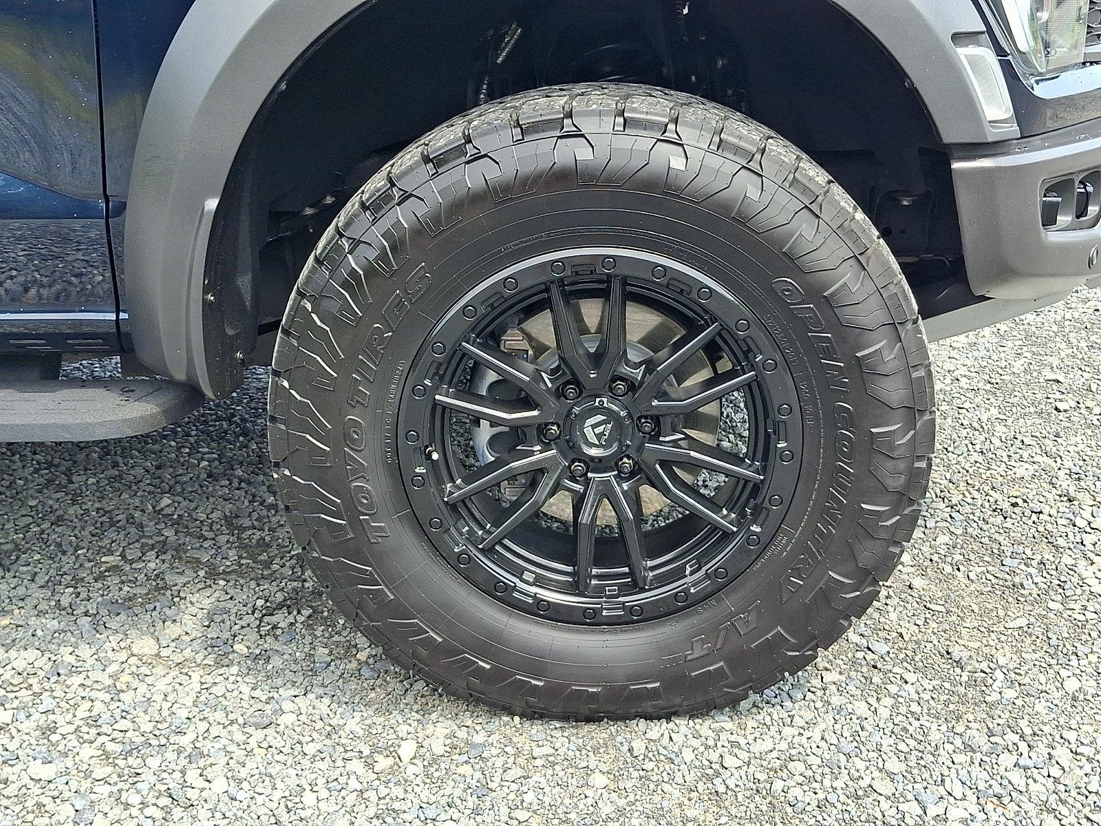 Used 2022 Ford F150 Raptor w/ Equipment Group 801A High AWD/4WD image 9