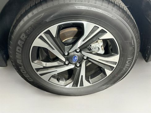 Used 2024 Subaru Crosstrek 2.0i Premium AWD/4WD image 11