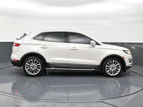 Used 2017 Lincoln MKC Reserve image 6