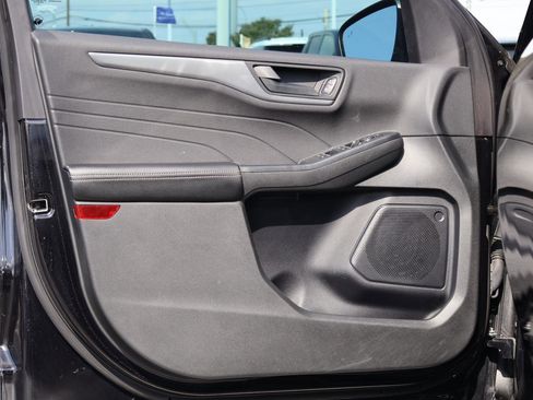 Used 2023 Ford Escape Active image 11