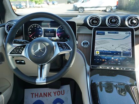 Used 2023 Mercedes-Benz GLC 300 image 18