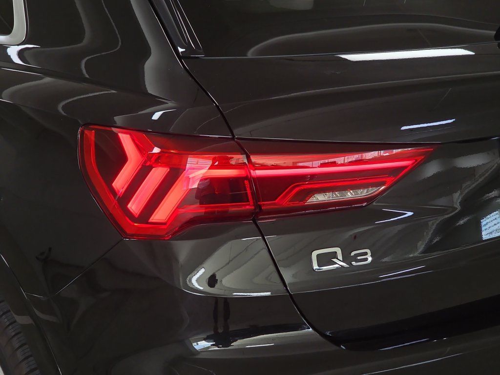 Used 2024 Audi Q3 2.0T Premium AWD/4WD image 33