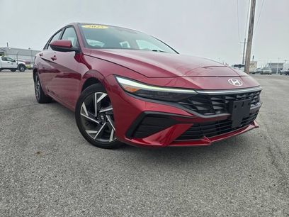 Used 2025 Hyundai Elantra SEL