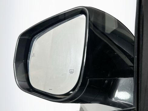 Used 2023 Jeep Grand Cherokee L Limited image 16