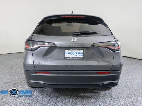 Used 2024 Honda HR-V LX image 6