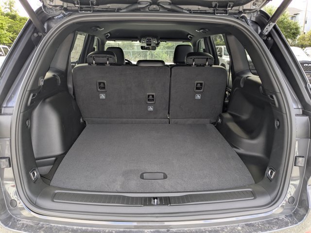 New 2026 Jeep Grand Cherokee Altitude AWD/4WD image 12