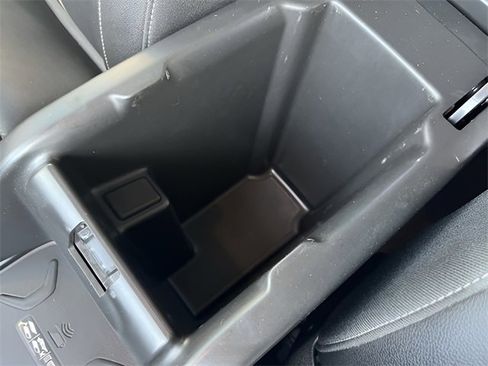 Used 2020 Chevrolet Colorado Z71 image 24