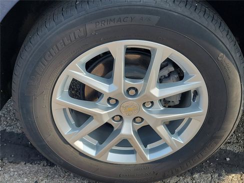 Used 2024 Chevrolet Equinox LT FWD image 6