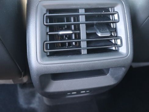 Used 2025 Volkswagen Tiguan SE R-Line AWD/4WD image 16