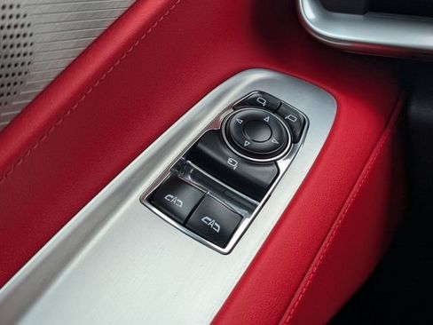 Used 2022 Chevrolet Corvette Stingray Preferred Cpe w/ Battery Protection Package RWD image 28
