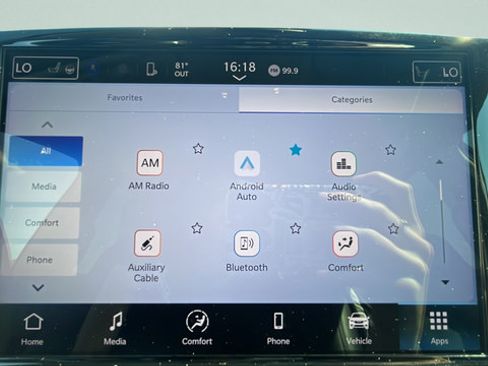 Used 2024 Chrysler Pacifica Touring-L FWD image 15