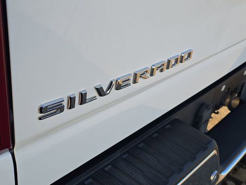 Used 2020 Chevrolet Silverado 2500 LT w/ All Star Edition image 33