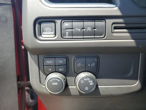 Used 2023 Chevrolet Tahoe LS AWD/4WD image 22