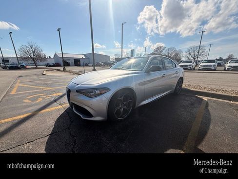 Used 2019 Alfa Romeo Giulia Ti image 1