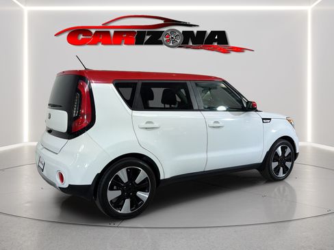 Used 2017 Kia Soul + w/ Designer's Package FWD image 11