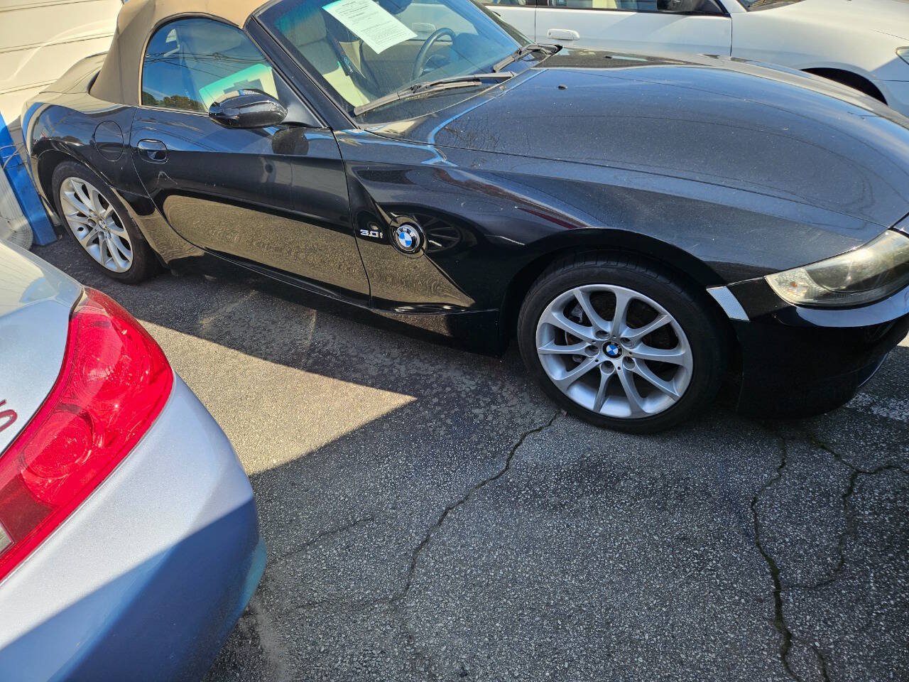 Used 2006 BMW Z4 3.0i RWD image 46