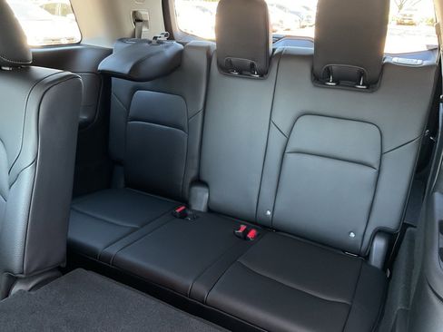 New 2026 Nissan Pathfinder SL image 16