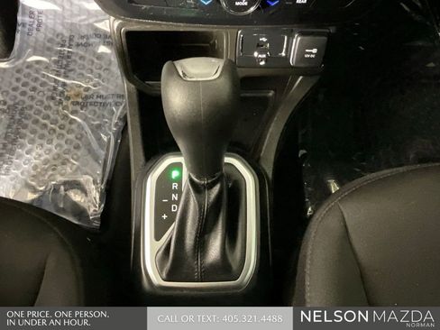 Used 2021 Jeep Renegade Latitude w/ Convenience Group image 35